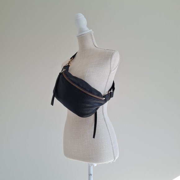 Rebecca Minkoff Bree Belt Bum Bag Fanny Pack Pebbled Leather Black Zip Crossbody - Picture 11 of 11